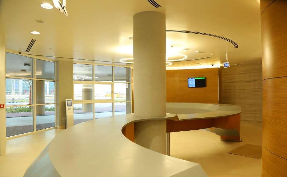 August Medical Eye Institute M4 Contracting